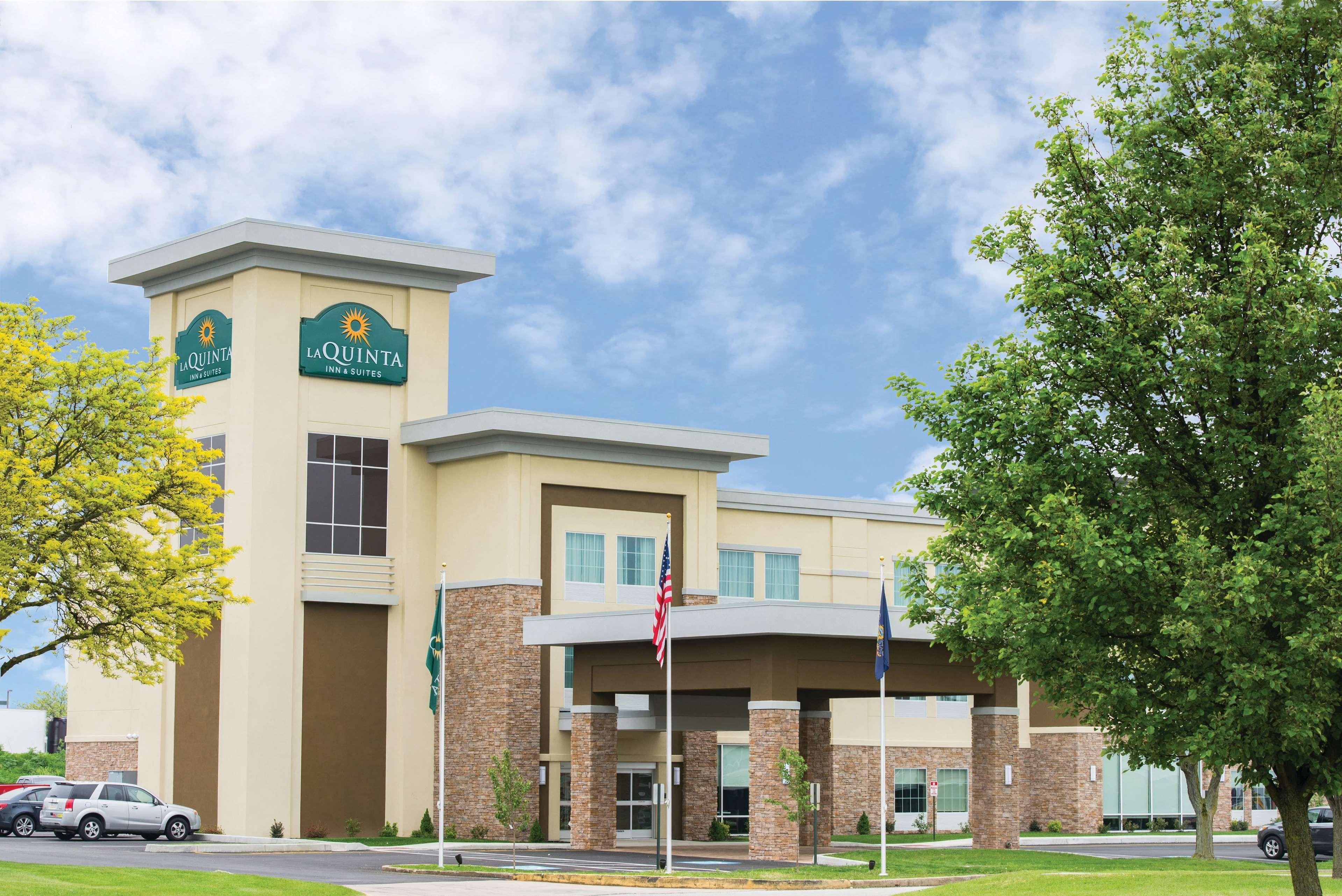 La Quinta By Wyndham York Exterior foto